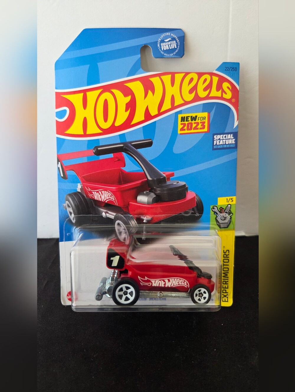 Hot Wheels Draggin Wagon Experimotors 1/5 2023 Red Car